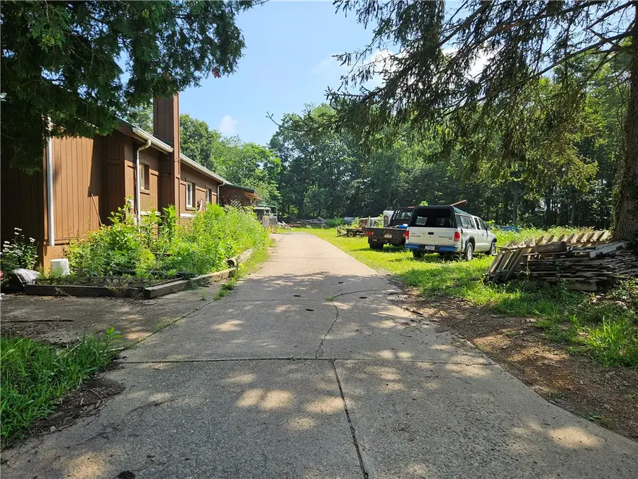 515 Steiner Bridge Rd, Middlesex, PA 16059 - Image #2