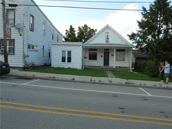206 Depot St, Hempfield Twp, PA 15697
