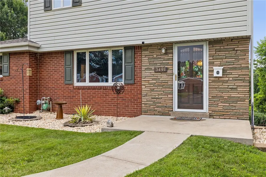 3491 Brickley Dr, Baldwin, PA 15227 - Image #2