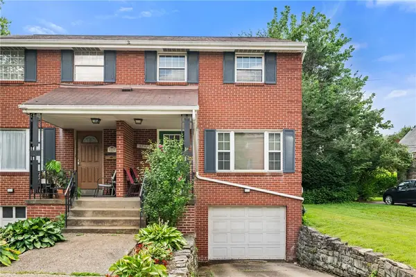 1241 Cochran Rd, Mt Lebanon, PA 15243