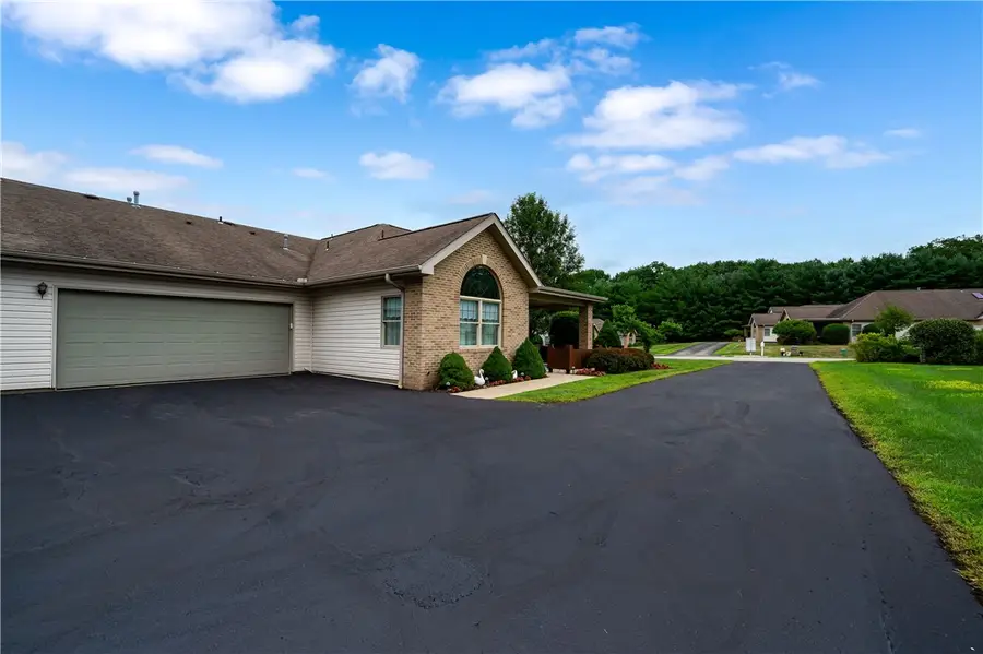 109 Steeplechase Circle, West Deer, PA 15044 - Image #3
