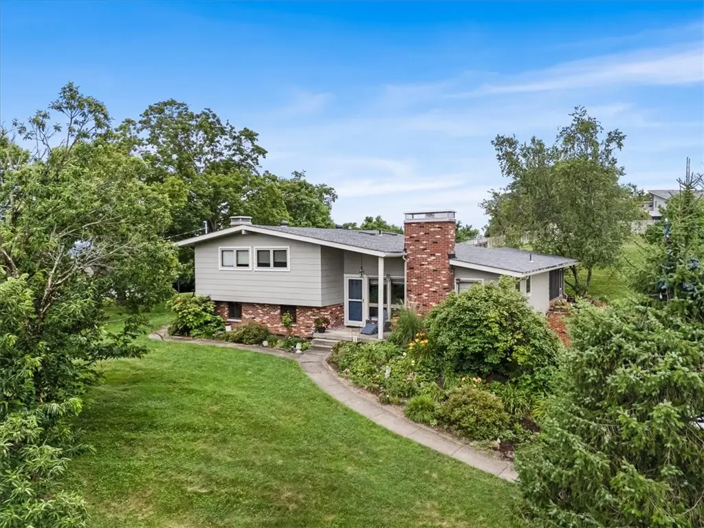 806 Old Clairton Rd, Jefferson Hills, PA 15025 - Image #1