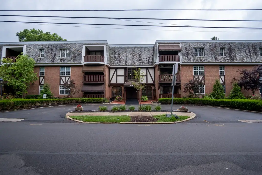 136 Centennial Ave. Unit#307, Sewickley, PA 15143 - Image #1