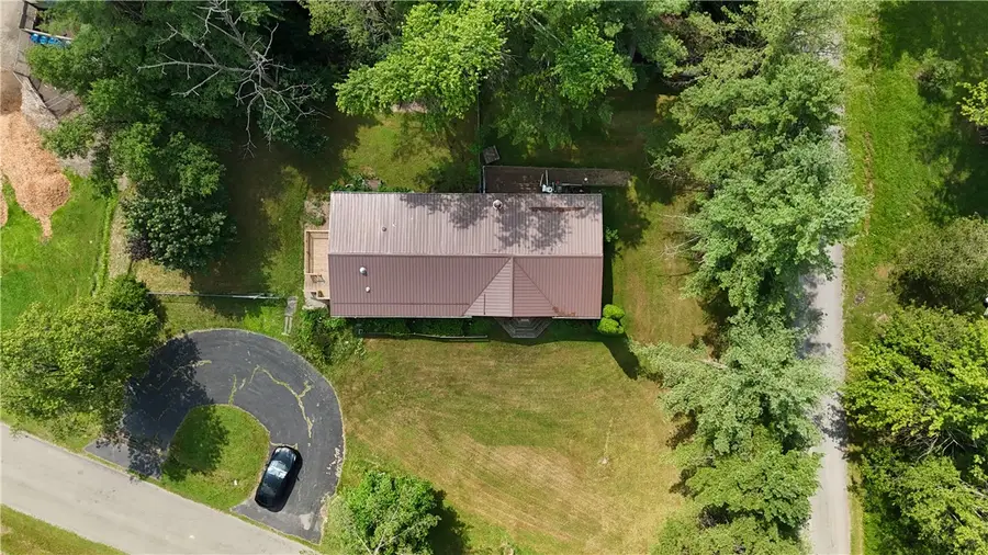 3467 Douthett Dr, Jamestown, PA 16134 - #3