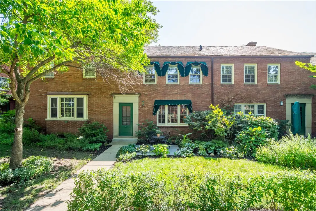 454 Sulgrave Road, Mount Washington, PA 15211 - Image #1