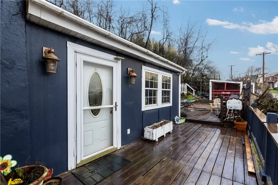 4310 Glencairn Street, West Mifflin, PA 15122 - Image #2