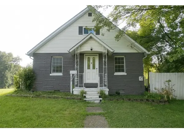 240 Normal Ave, Slippery Rock Boro, PA 16057