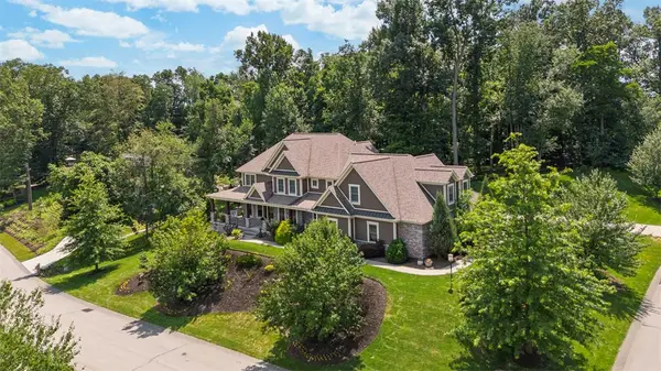 300 Mccutcheon Ct, Pine Twp, PA 15044