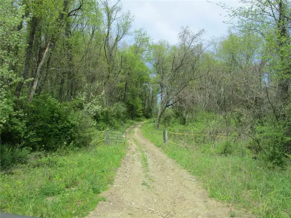 217 Briar Hill Rd, East Franklin Twp, PA 16201