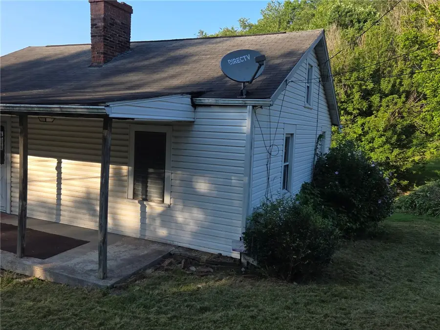 54 Sherlock Cir, Cecil, PA 15057 - Image #3