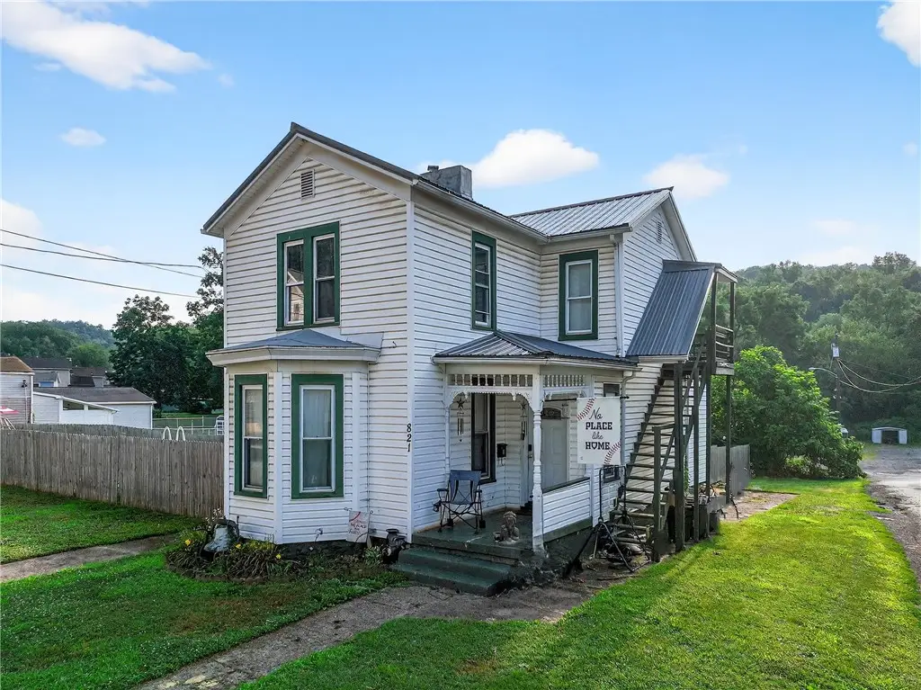 821 Grove Ave, New Brighton, PA 15066 - Image #1