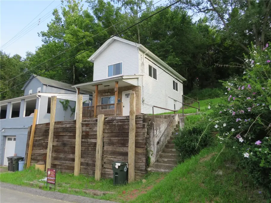 725 Valley St, Oakmont, PA 15139 - Image #2