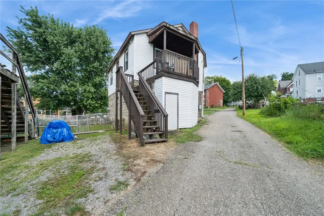 715 1/2 Armstrong #1/2, Apollo, PA 15613 - Image #1