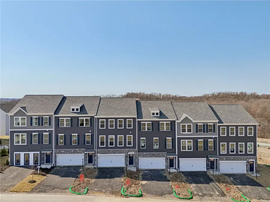 169 Sweetwater Drive, Moon Township, PA 15108 - Image #2