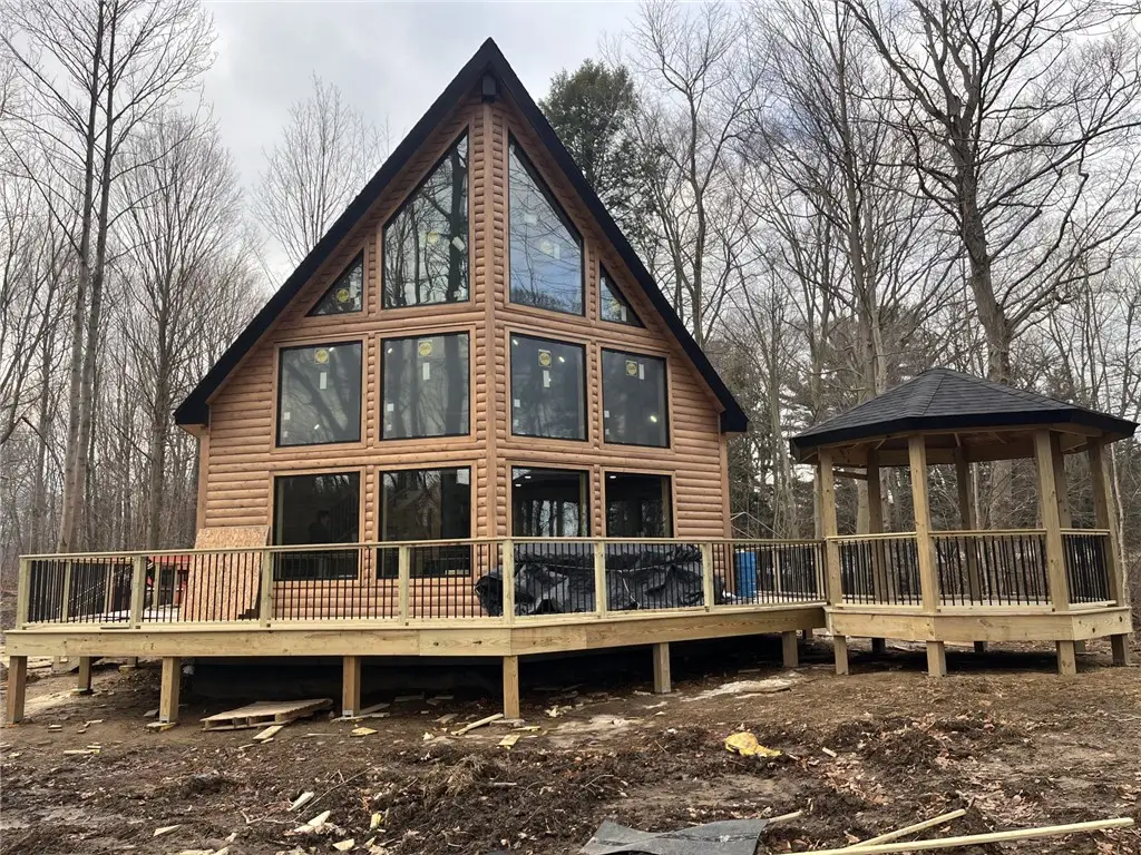 8498 E Lake Road, Harborcreek, PA 16511 - Image #1