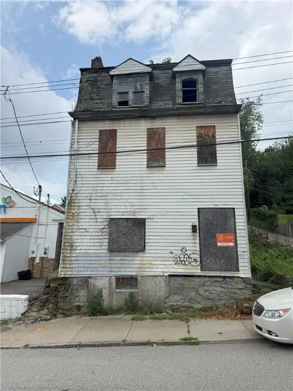 224 Kearsarge St, Mt Washington, PA 15211