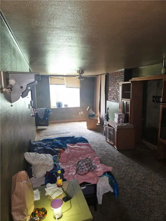 110 Fulton Pl, Mount Oliver, PA 15210 - Image #2