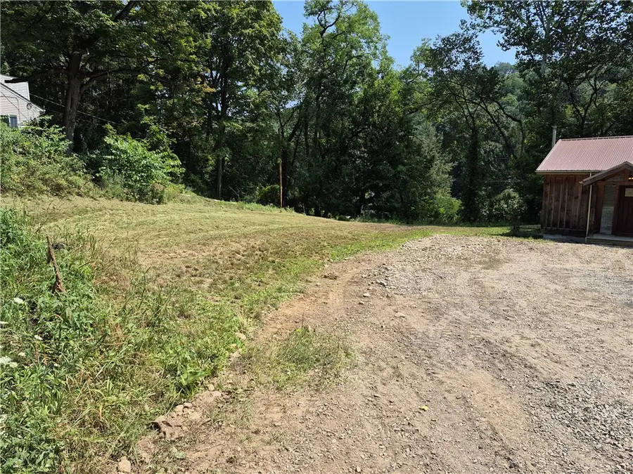 7 Mcgovern Blvd, Crescent, PA 15046 - Image #3