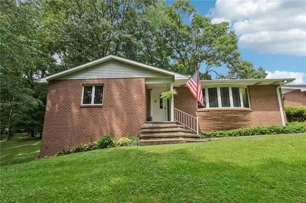 100 Joshua Drive, Lancaster Twp, PA 16037