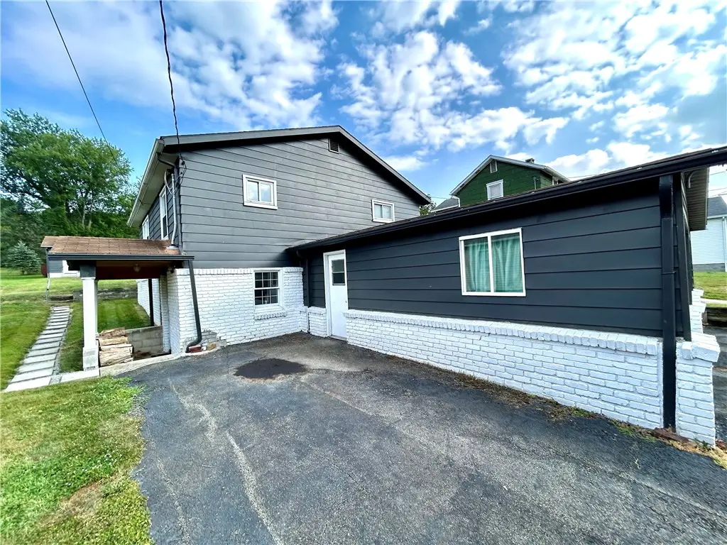 502 Ferguson Rd, Dunbar, PA 15431 - #1