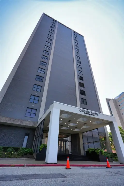 112 Washington Pl #18A, Pittsburgh, PA 15219 - Image #1