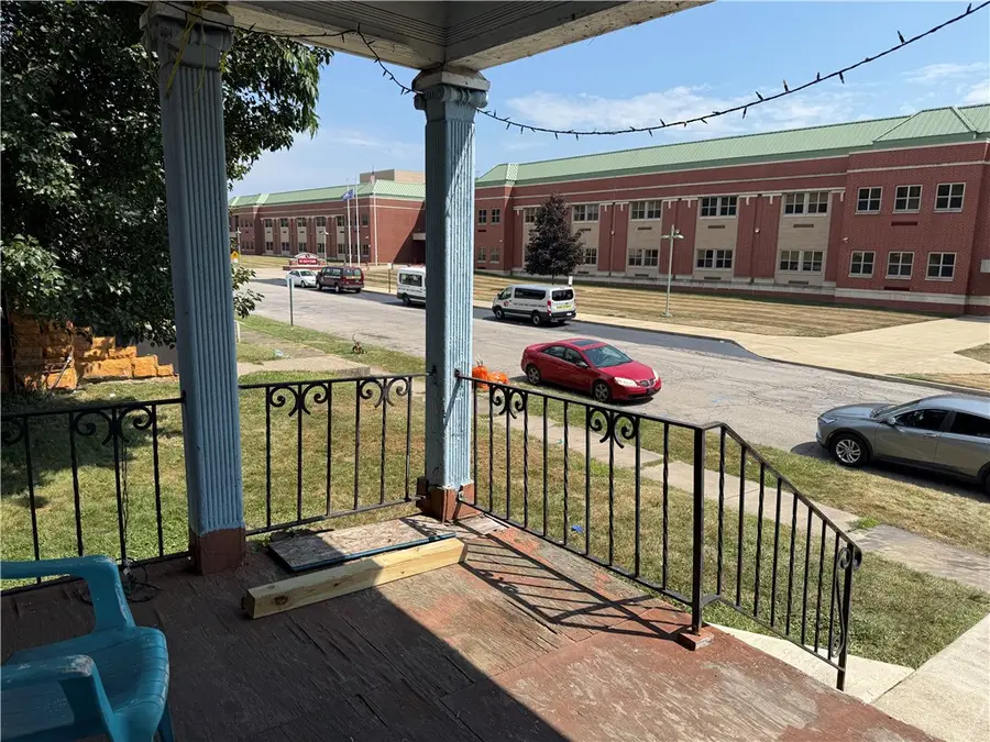 217 E Lincoln Ave, New Castle, PA 16101 - Image #2