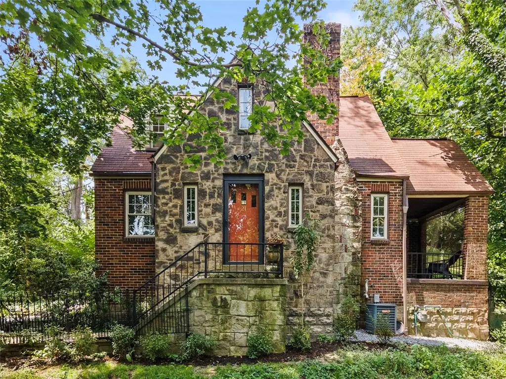 21 Bryn Mawr, Forest Hills, PA 15221 - Image #1