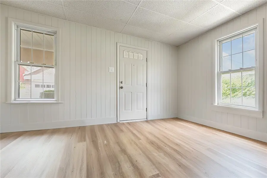 322 E Barr St, McDonald, PA 15057 - Image #3