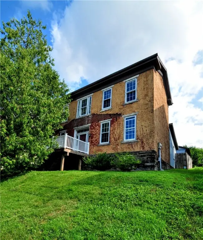 223 5th St, California, PA 15419 - Image #1