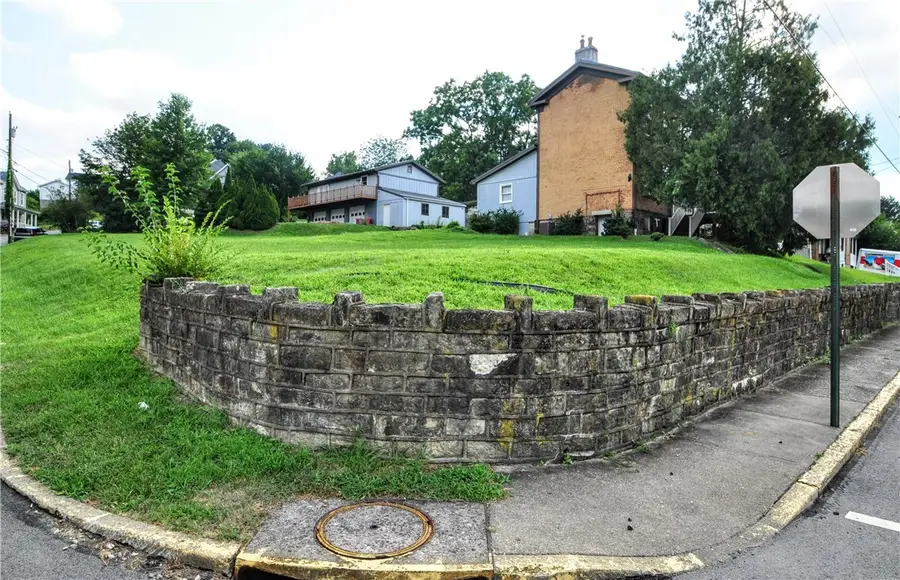 223 5th St, California, PA 15419 - Image #3