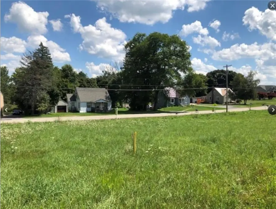 266 S Rebecca Street, Saxonburg, PA 16056 - #2