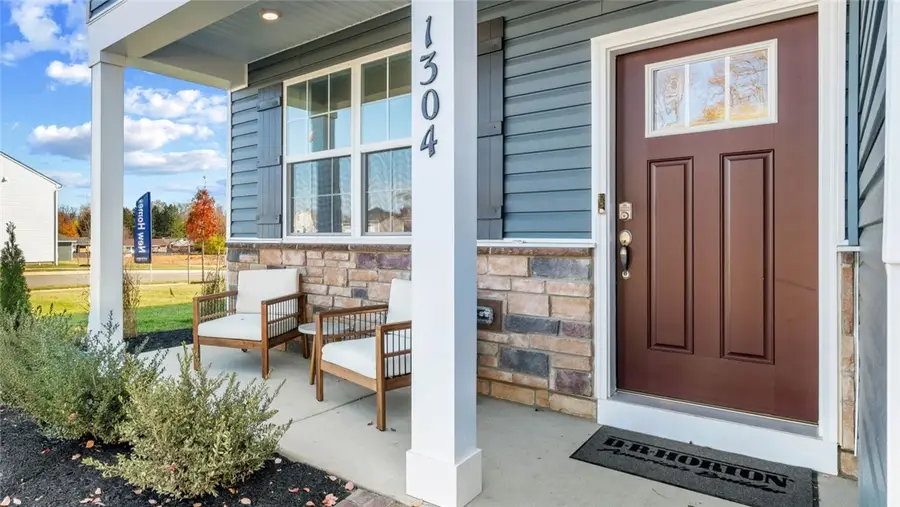 416 Curtis Court, New Stanton, PA 15639 - Image #2