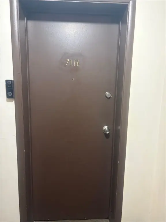 7116 Sanlin Dr, Moon Township, PA 15108 - Image #3