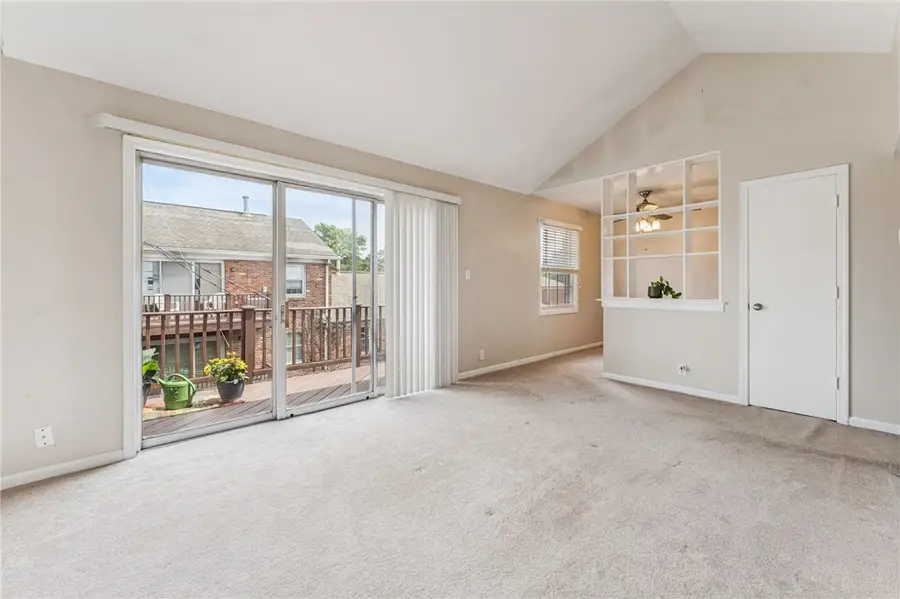 126 Jamestown #F, Scott Township, PA 15216 - Image #3