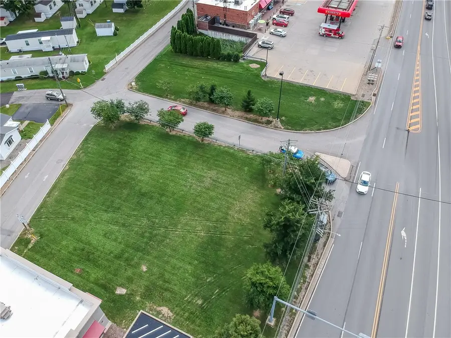 358 New Castle Rd, Homeacre Lyndora, PA 16001 - Image #2