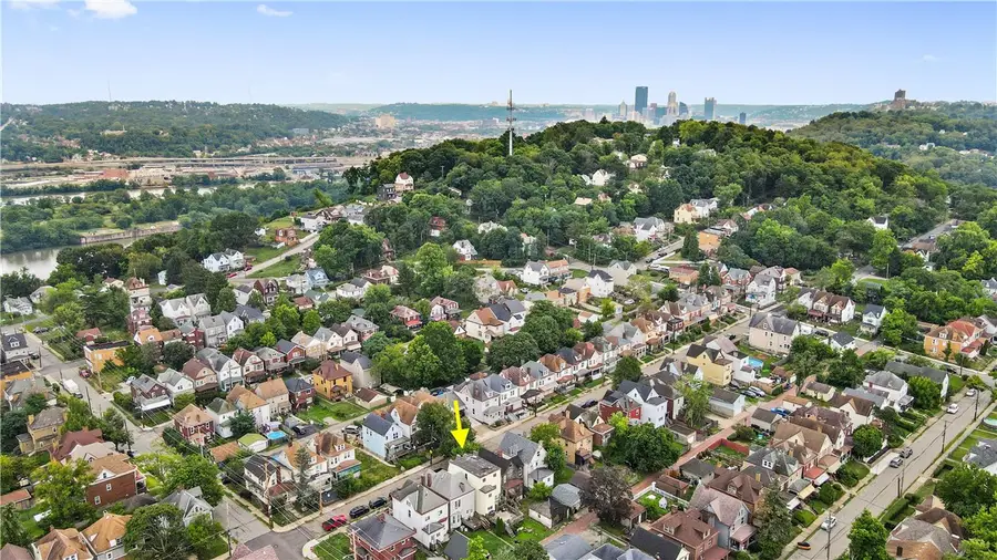 2953 Merwyn Ave, Pittsburgh, PA 15204 - Image #2