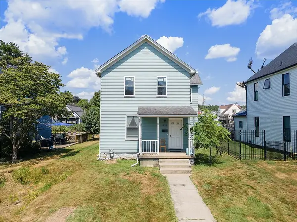 222 Hastings Ave, Oakdale, PA 15071