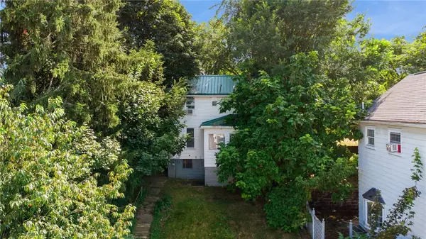 311 Lowell St, Vandergrift, PA 15690