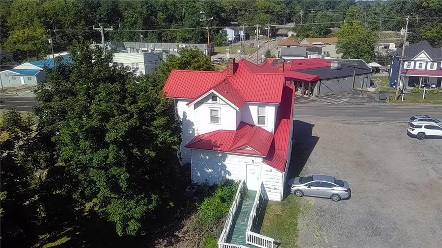 5910 Heckert Rd, Bakerstown, PA 15007 - Image #3