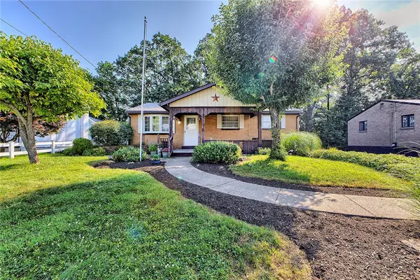 511 New Haven Dr, Hempfield Twp, PA 15601