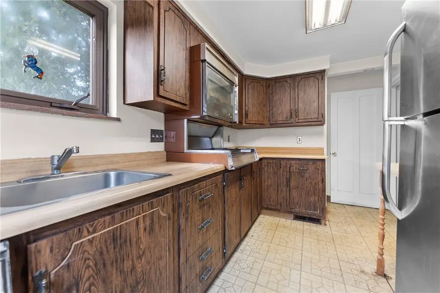 914 Bower Hill, Mount Lebanon Township, PA 15243 - Image #3