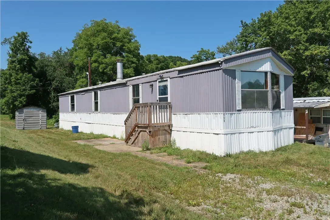 111 Dancer Ln, Hempfield, PA 15644 - Image #1