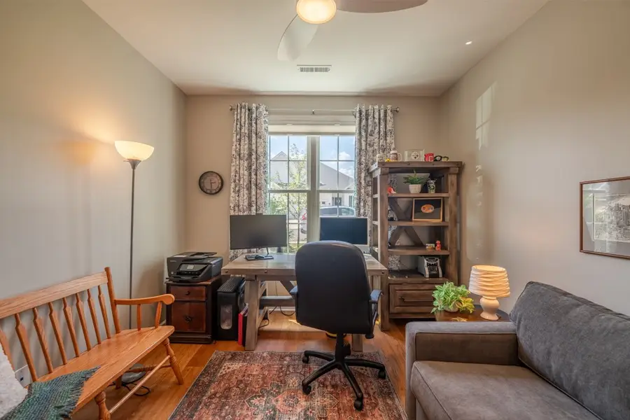 6043 Liberty Blvd, Richland Township, PA 15044 - Image #3