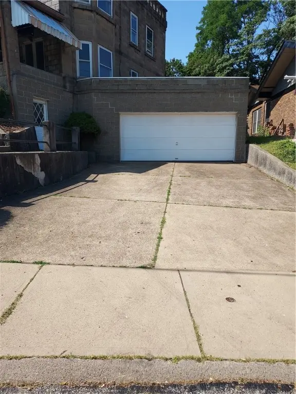 14 Wainwright Ave, Brentwood, PA 15227 - Image #2