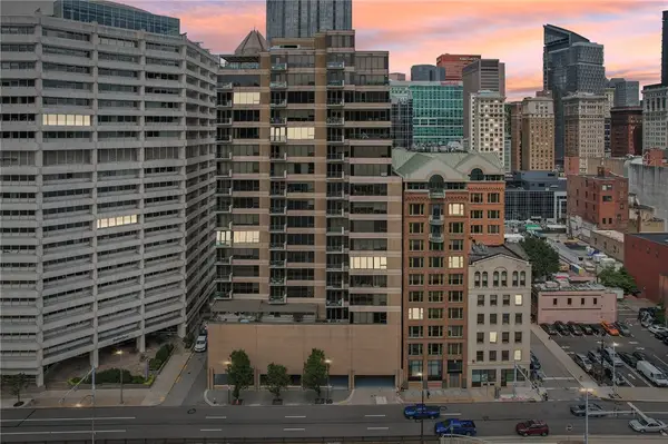 151 Ft Pitt Blvd #702, Downtown Pgh, PA 15222