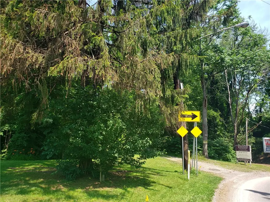 1439 Sharon Rd, Bridgewater, PA 15009 - Image #3