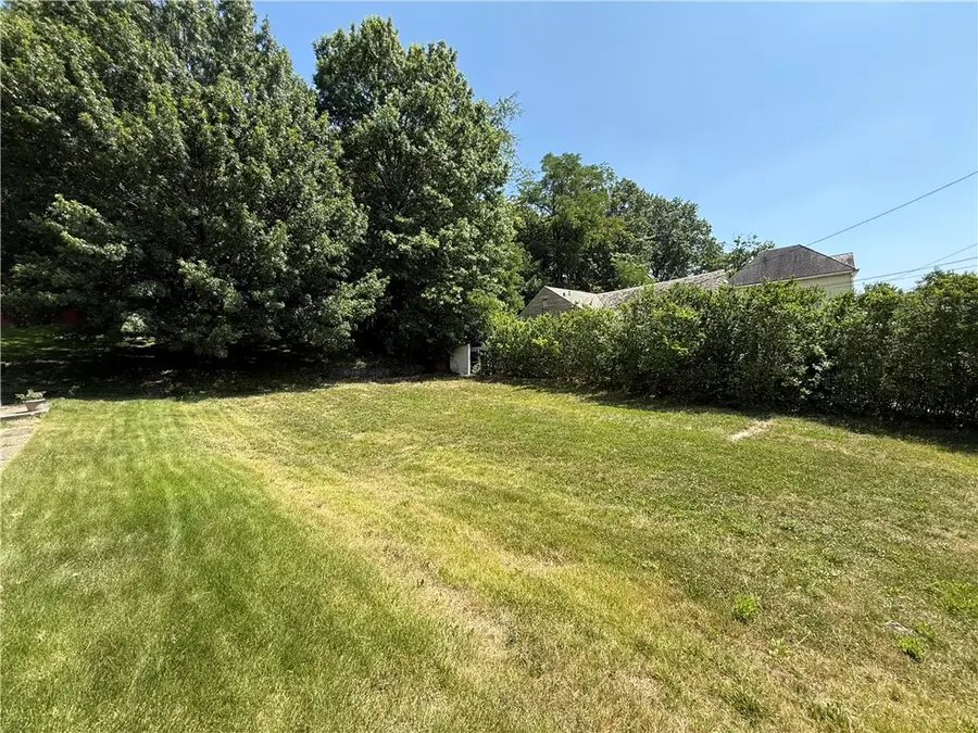 108 Greydon Ave, McKees Rocks, PA 15136 - Image #2