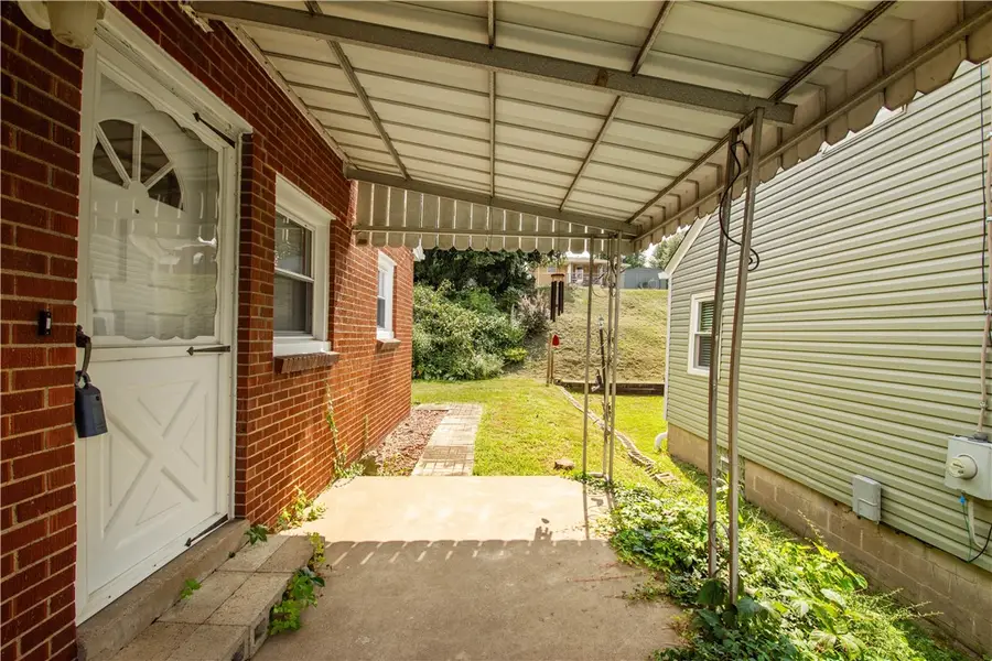 120 Phillips St, Speers, PA 15022 - Image #2