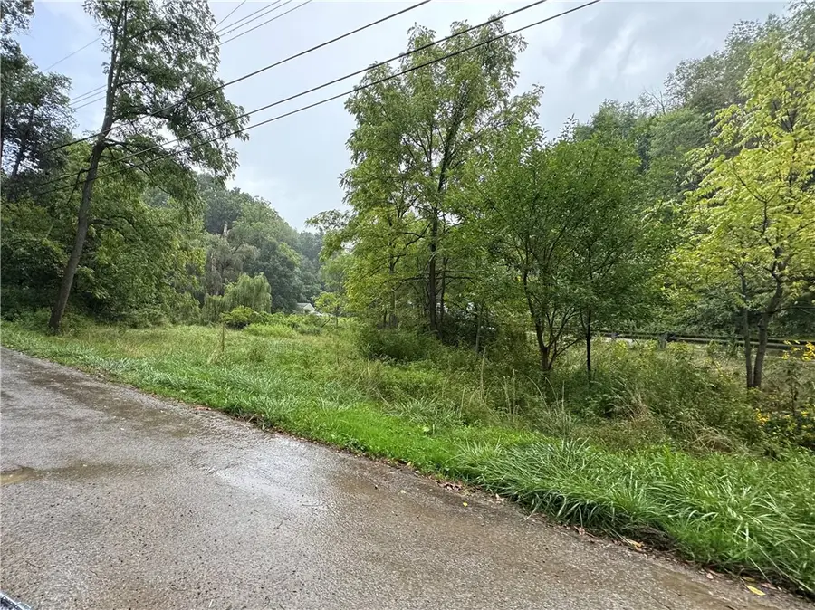 500 Conway Wallrose Rd, Economy, PA 15042 - Image #3