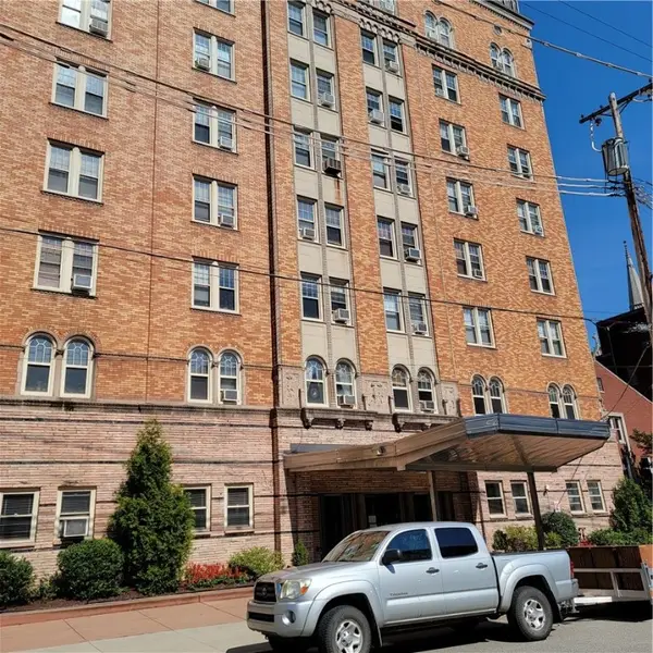 144 N Dithridge St #306, Oakland, PA 15213